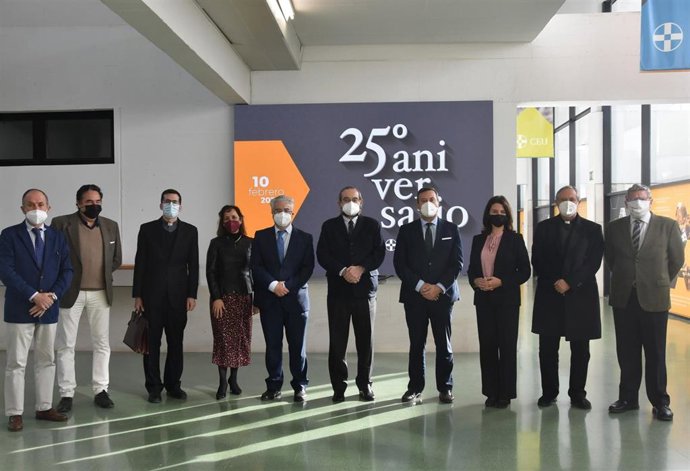Presentación de la exposición fotográfica por el 25 aniversario de CEU Andalucía