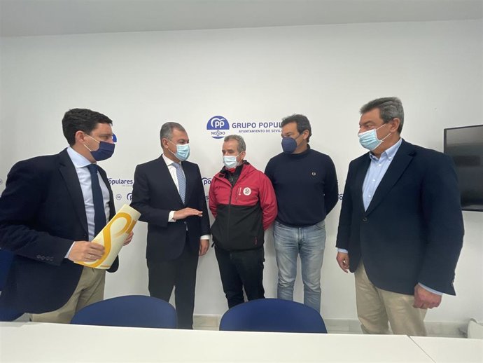 Reunión de Sanz con el sindicato de Bomberos.