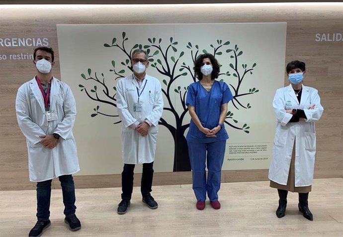 Equipo sanitario que ha realizado 55 trasplantes de córnea durante 2021.