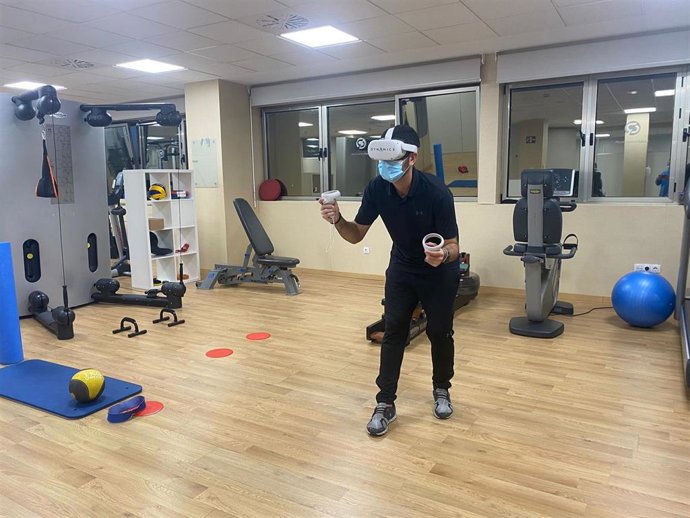 Sistema de realidad virtual para el tratamiento del dolor de espalda.