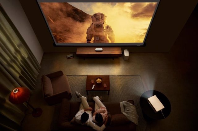 El proyector láser CineBeam 4K de LG con pantalla de hasta 100