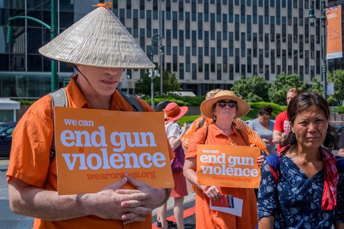 Archivo - Víctimas de violencia armada en una manifestación en Nueva York.