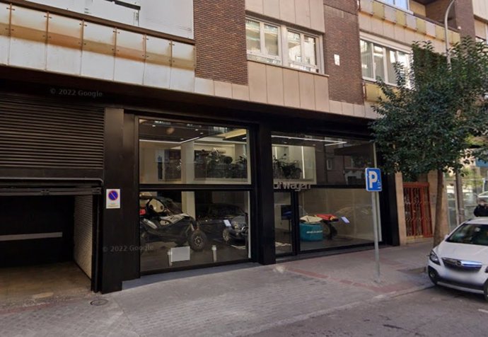 Roban con 'alunizaje ' cuatro motos de agua valoradas en 76.000 en un concesionario del barrio de Salamanca