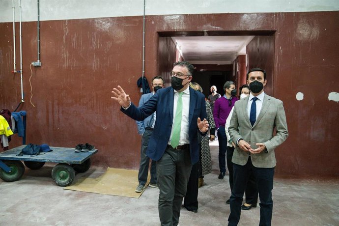 Visita al municipio de Berja (Almería) del presidente de la Diputacion, Javier Aureliano Garcia