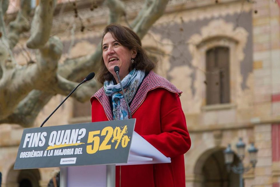 La presidenta de la Asamblea Nacional Catalana, Elisenda Paluzie, en las inmediaciones de la Avenida Meridiana, a 12 de febrero de 2022, en Barcelona, Catalunya (España).  Foto de archivo.