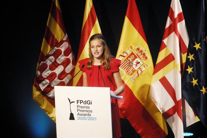 Archivo - La Princesa Leonor durante la ceremonia de entrega de los Premios Fundación Princesa de Girona 2020 y 2021 en Caixaforum, a 1 de julio de 2021, en Barcelona