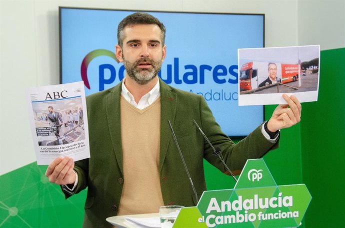 El portavoz del PP andaluz, Ramón Fernández-Pacheco, este martes