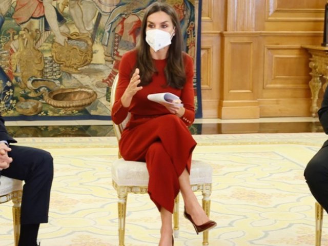 La Reina Letizia continúa con su agenda tras el positivo en Covid del Rey Felipe