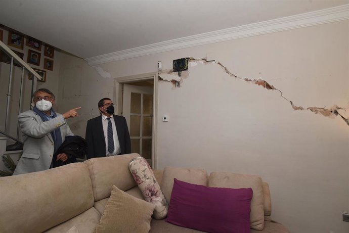 Archivo - Visita de la Diputación a una casa afectada por los terremotos