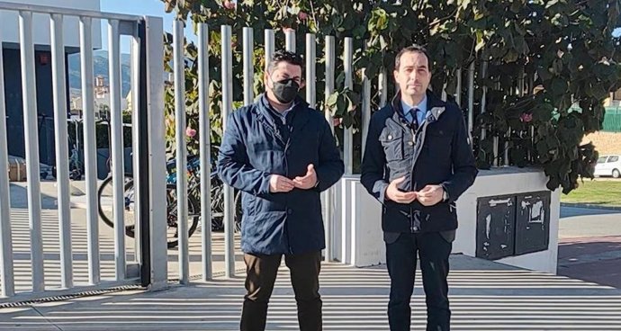 El presidente del PP de Cártama, Pedro Pardo, y el parlamentario andaluz del PP Miguel Ángel Ruiz