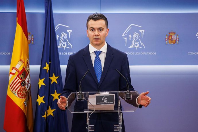 El portavoz del PSOE en el Congreso, Héctor Gómez