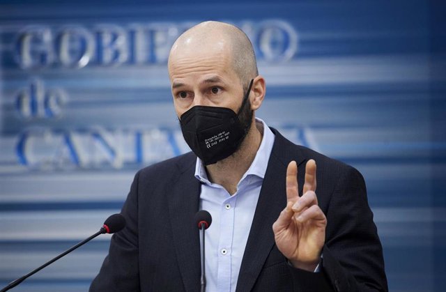 Archivo - El director general de Salud Pública, Reinhard Wallman