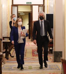 La vicepresidenta segunda del Congreso, Ana Pastor y el secretario cuarto de la Mesa del Congreso de los Diputados, Adolfo Suárez Illana, a su llegada a una reunión de la Mesa del Congreso de los Diputados, a 15 de febrero de 2022, en Madrid (España).