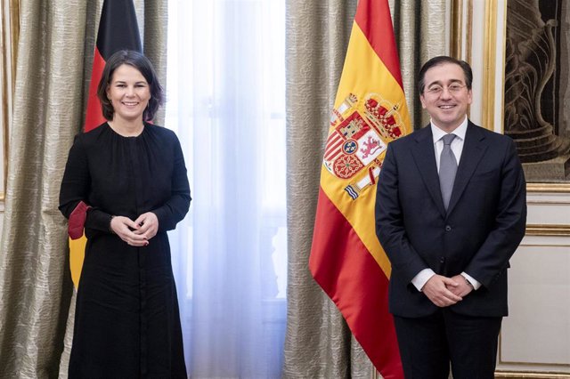 La ministra de Asuntos Exteriores de Alemania, Annalena Baerbock, y el ministro de Asuntos Exteriores, Unión Europea y Cooperación, José Manuel Albares