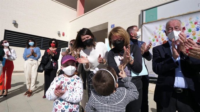 Actos en el CEIP Posidonia de Roquetas de Mar (Almería)