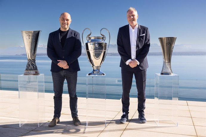 Alexandre Dreyfus, fundador y CEO de Socios.Com, y Guy-Laurent Epstein, Director de Marketing de la UEFA.