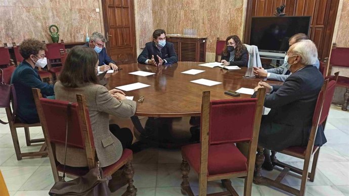 Reunión entre la AEMA y la Subdelegación del Gobierno en Almería