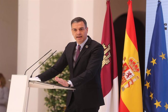 Archivo - El presidente del Gobierno, Pedro Sánchez, durante un acto institucional en el Palacio de Fuensalida de Toledo