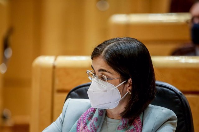 Archivo - La ministra de Sanidad, Carolina Darias, en una sesión de control al Gobierno, en el Senado, a 1 de febrero de 2022, en Madrid (España).