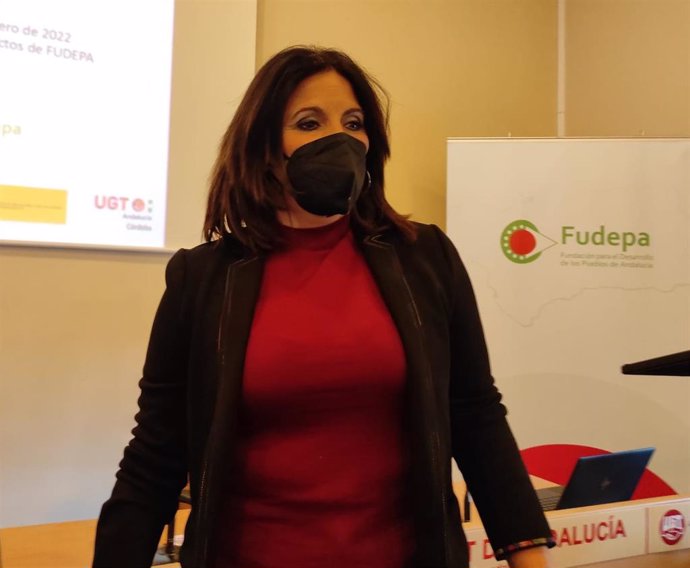 La portavoz del Grupo Socialista en el Parlamento de Andalucía, Ángeles Férriz.
