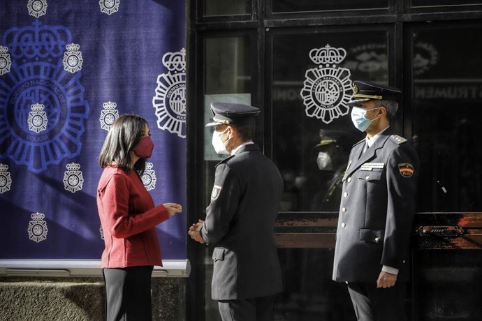 La delegada del Gobierno en Madrid, Mercedes González, y el jefe Superior de Policía, Manuel Soto Seoane