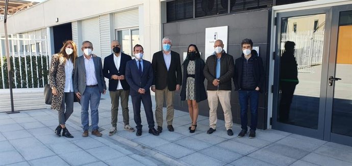 El delegado provincial de Educación, Cultura y Deportes, José Gutiérrez ha visitado las instalaciones de los centros educativos de Illescas