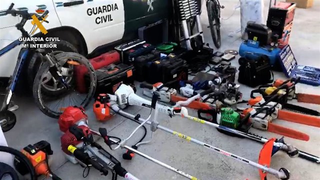 Material intervenido al varón detenido en Aguilar de la Frontera.
