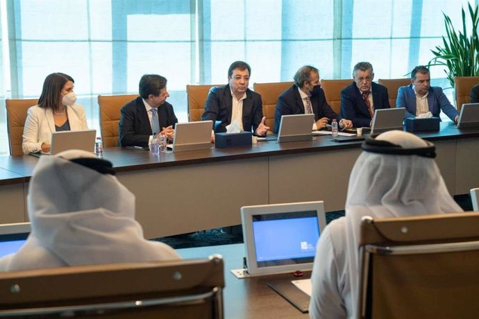 El presidente de la Junta de Extremadura, Guillermo Fernández Vara, en uno de sus encuentros en Dubai