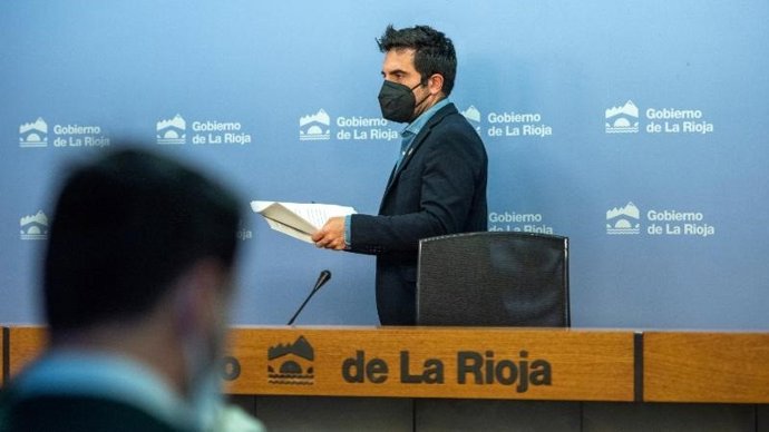 El portavoz del Gobierno de La Rioja, Álex Dorado, informa de los asuntos aprobados en el Consejo de Gobierno