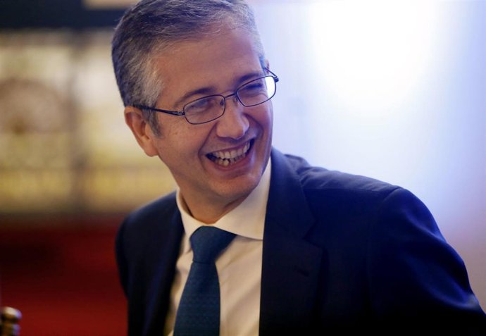 Archivo - El gobernador del Banco de España, Pablo Hernández de Cos, a 15 de noviembre de 2021, en Madrid (España).