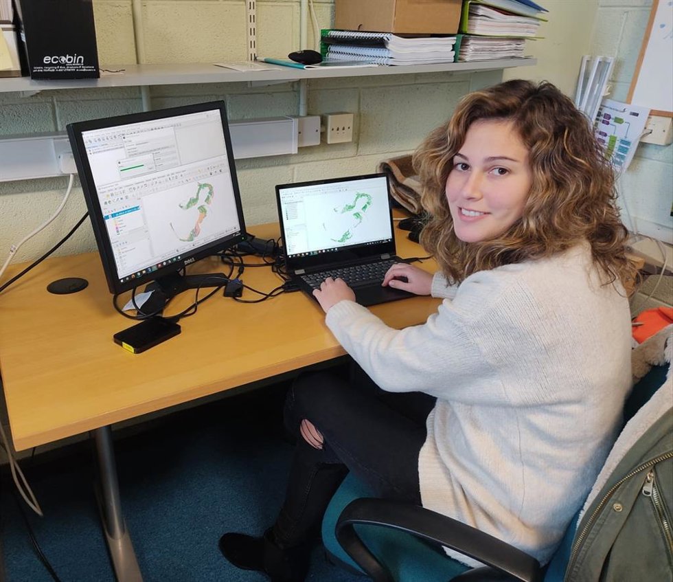 La investigadora de la Universidad de Cádiz Sara Haro, responsable del estudio.