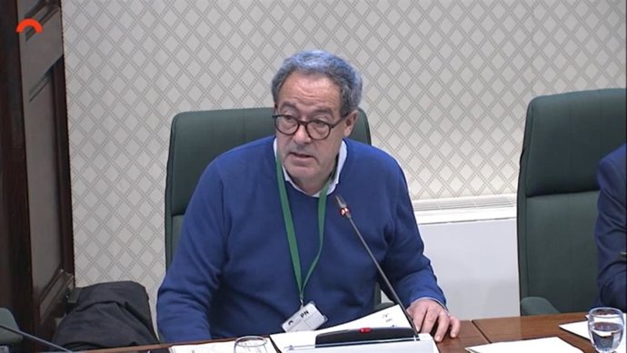 El coordinador del Pla de Rodalies, Pere Macias, durante su comparecencia.