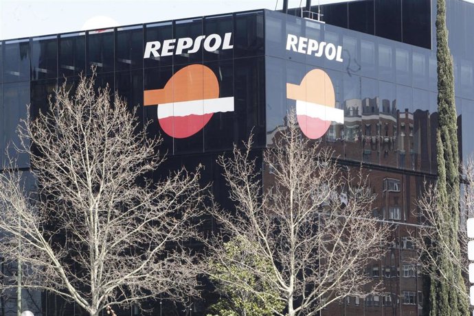 Archivo - Edifcio de Repsol.