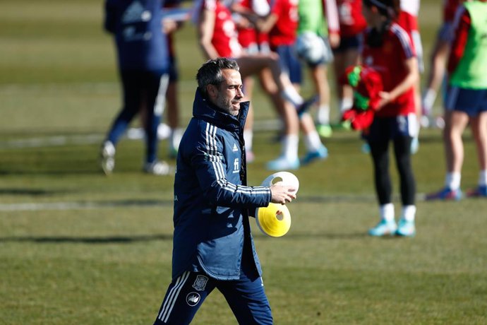 Jorge Vilda, head coach, gestures during the women football Team of Spain training sesion, at Ciudad del Futbol on February 15, 2022, in Las Ronzas, Madrid, Spain.