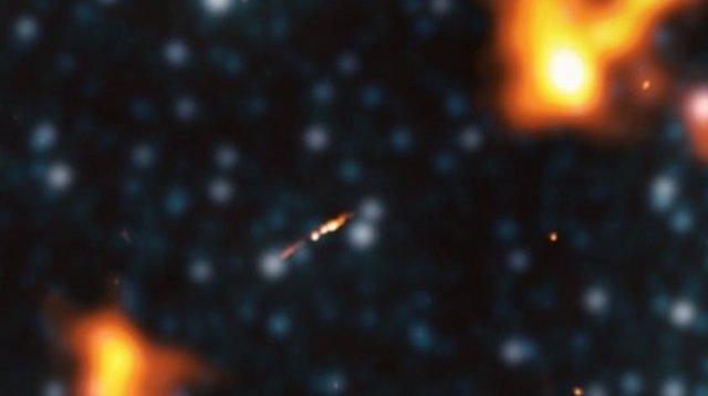 Imagen de la radiogalaxia recién descubierta, la mayor conocido