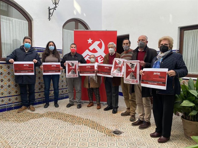 Presentación en Córdoba del largometraje sobra la historia del PCE, 'Parias de la tierra'.