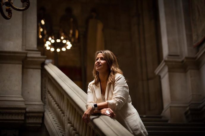 Archivo - La líder de Valents en Barcelona, Eva Parera, posa después de una entrevista para Europa Press en el Ayuntamiento de Barcelona, a 28 de mayo de 2021, en Barcelona, Catalunya (España).