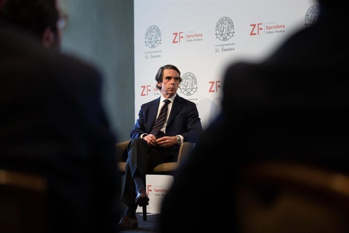El expresidente del Gobierno José María Aznar en una conferencia en el Círculo Ecuestre de Barcelona.