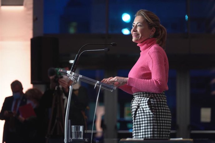 La ministra de Transportes, Movilidad y Agenda Urbana, Raquel Sánchez, interviene en un acto en Logroño