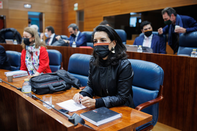 La portavoz del Grupo Parlamentario de Vox, Rocío Monasterio, en una sesión plenaria, en la Asamblea de Madrid, a 17 de febrero de 2022, en Madrid (España). 