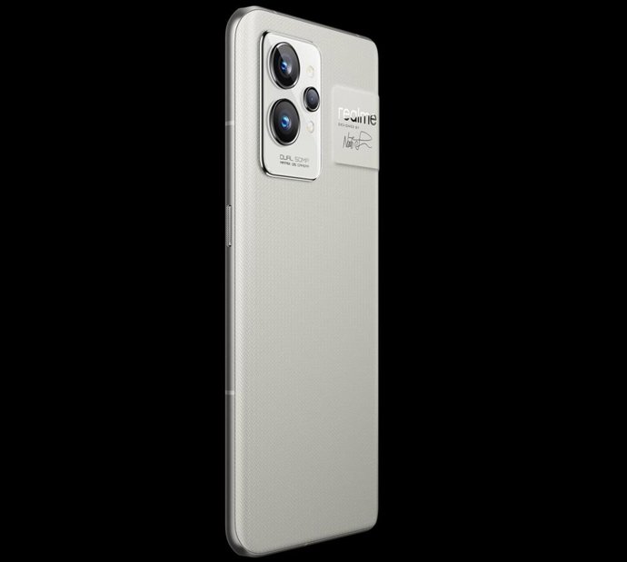 Realme GT 2 Pro.