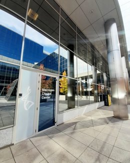 Nuestro centro clínico se encuentra en la C/Martinez Villergas 5