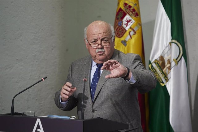 El consejero de Sanidad, Jesús Aguirre, durante la rueda de prensa tras el Consejo de Gobierno Andaluz en el Palacio de San Telmo, a 1 de febrero de 2022 en Sevilla (Andalucía, España)