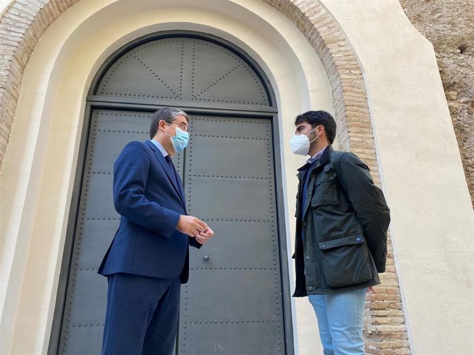 El concejal del Grupo Municipal Popular Jesús Pacheco y el presidente de la Junta de Distrito Murcia-Oeste, Diego Avilés