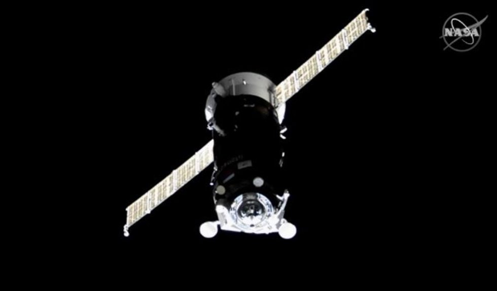 El barco de reabastecimiento Progress 80 de Rusia se acerca a la estación para atracar el 17 de febrero de 2022.