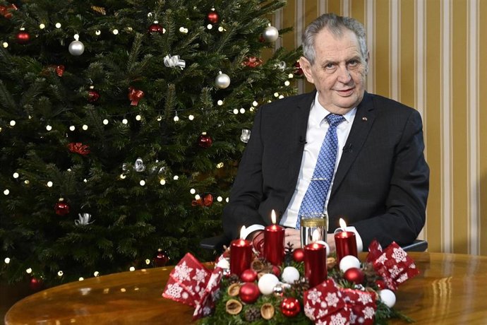 Archivo - El presidente checo, Milos Zeman, en su mensaje de Navidad