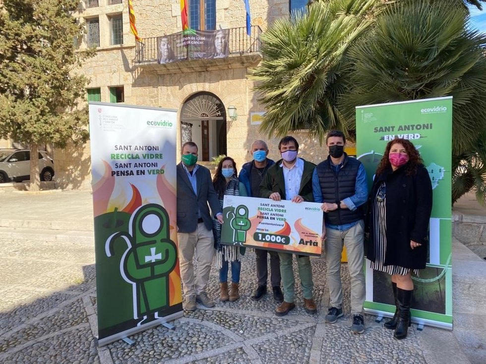 Entrega del premio al municipio de Art.