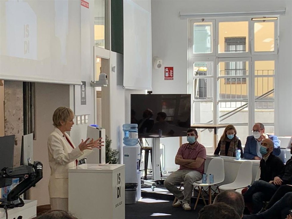 Carme Artigas, secretaria de estado de Digitalización e Inteligencia Artificial del Gobierno de España durante la presentación de los primeros resultados de la iniciativa GuIA.