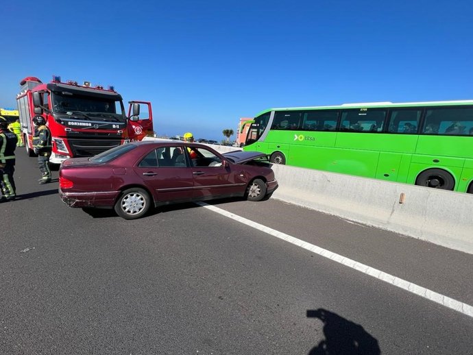Accidente de tráfico en la TF-5 a la altura de Tacoronte