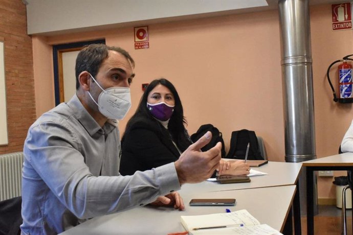 Toni Valero y Alejandra Durán, portavoz de Unidas Podemos por Andalucía